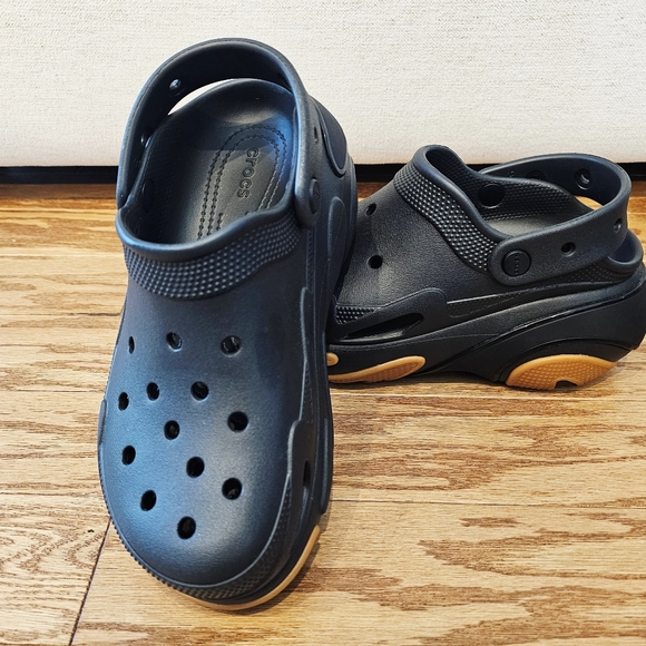 Women's/Men's Bubble Crush Clog Black/Gum Sole - Picture 2 of 4